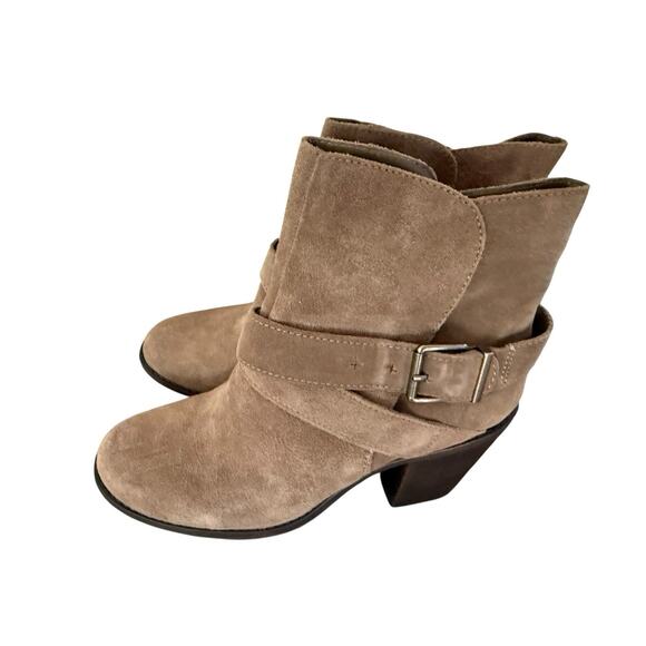 BCBG Generation Aries Ankle Boots Gray Suede Straps Heel Boots Size 8 M - Picture 1 of 6